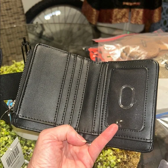 Hot Topic Black Wallet with Redish Butterfly NWT - Picture 6 of 6